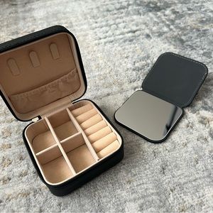 NWOT jewelry travel case with compact mirror